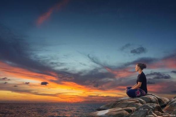 四两二钱女命：独特的命理解析与人生智慧